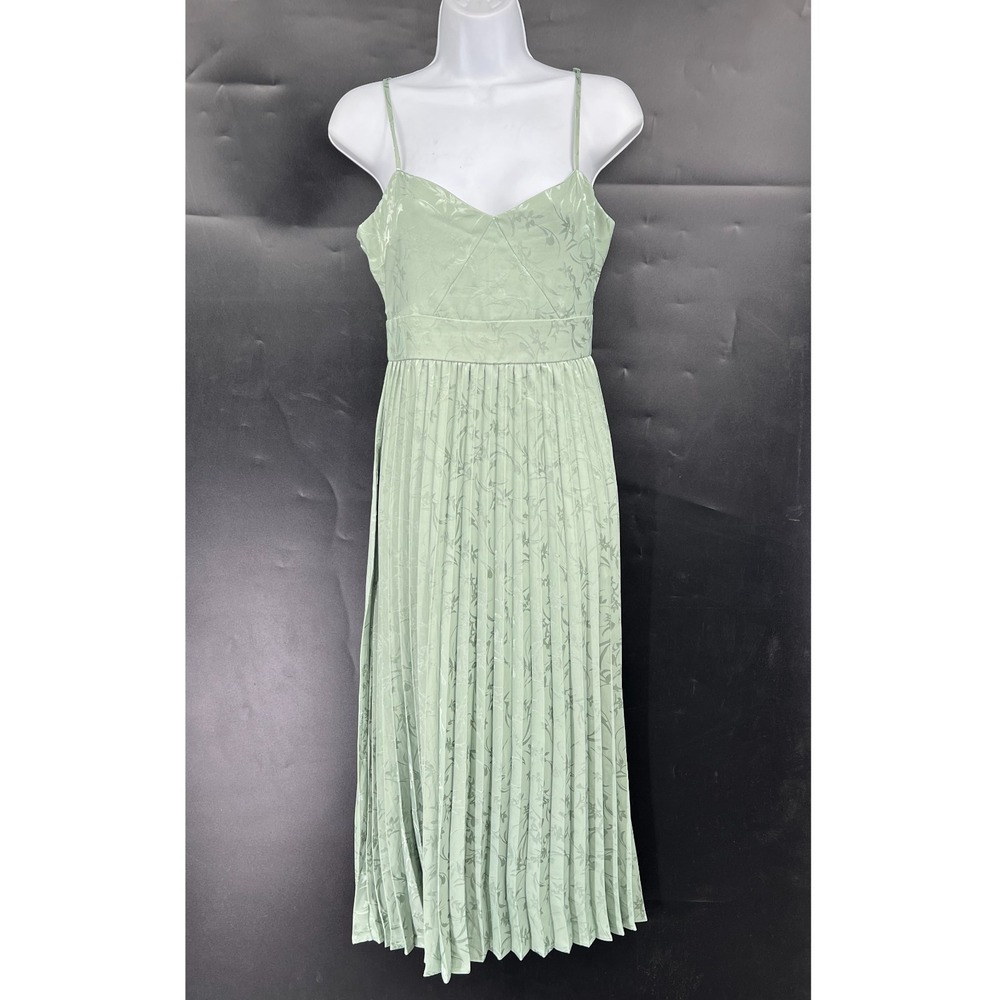 Lulus Regal Romance Sage Floral Jacquard Pleated Satin Midi Dress fairycore S‎